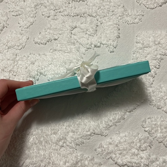 TIFFANY & CO. Authentic empty box - Picture 2 of 2